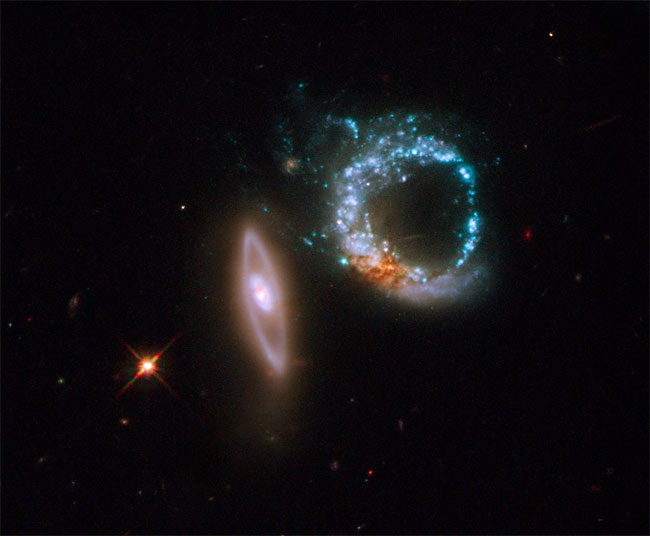 Hubble Telescope Photographs a Perfect Cosmic 10